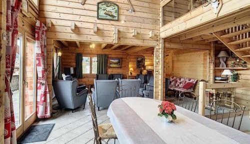 Chalet (13 Adults)