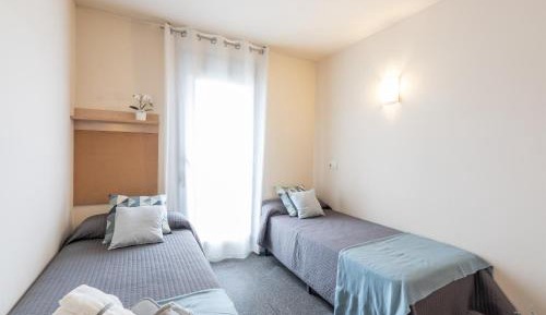 Basic Twin Room