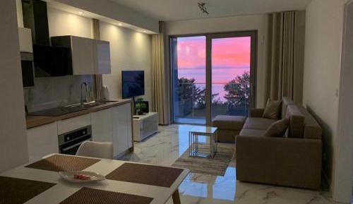 Apartment with Sea View