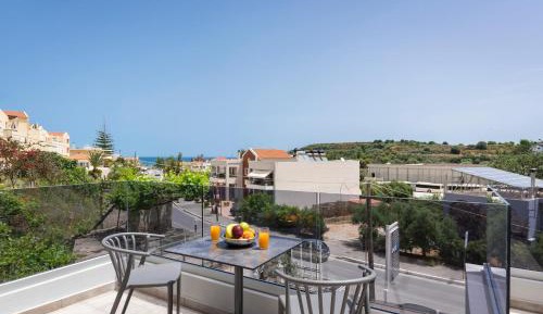 Apartment with Sea View & Common Kitchen