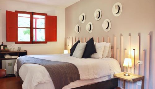  River House - Standard King Room