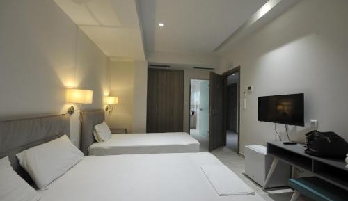 Triple Room with Sea View