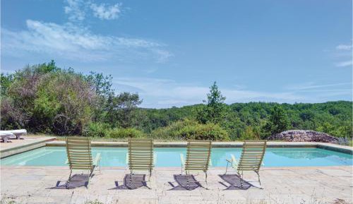 Seven-Bedroom Holiday Home