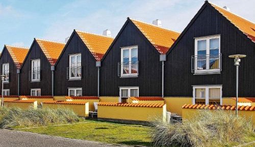 Three-Bedroom Holiday Home 