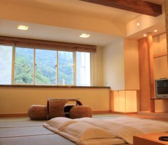 Japanese-Style Quadruple Room