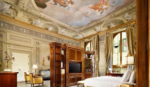 King Suite