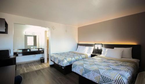 Double Room - Disability Access - Roll In Shower