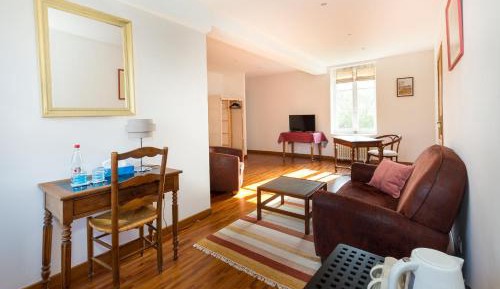 Suite with Garden View
