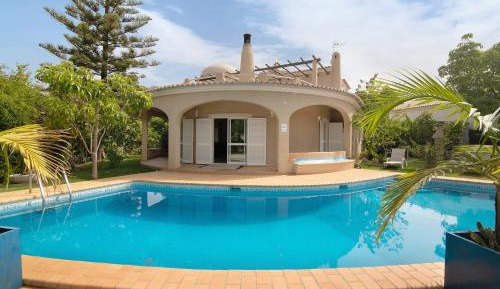 Villa with Garden View