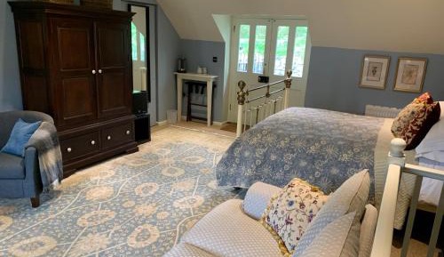 Deluxe Double Room with Shower