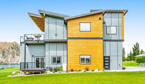 Four bedroom holiday home 