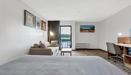 King Room with Lake View