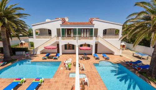 Six-Bedroom Villa 