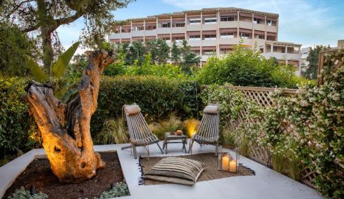 Suite with Garden View