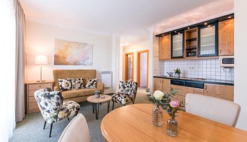 Two-Bedroom Apartment with Lake View and Balcony