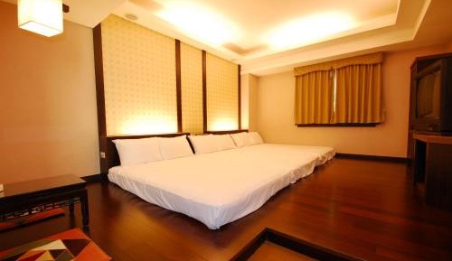 Japanese-Style Quadruple Room