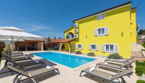 Villa with Private Pool