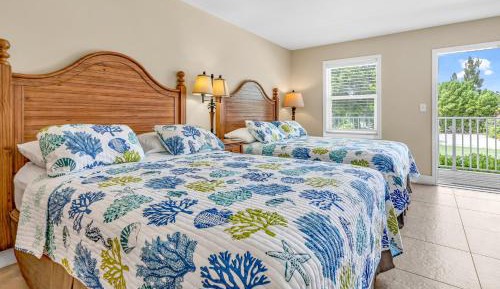 Deluxe Double Room (2 Adults + 1 Child)