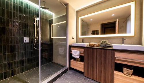 Two-Bedroom Apartment with Terrace