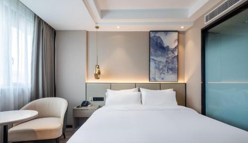 Mainland Chinese Citizens - Deluxe Queen Room