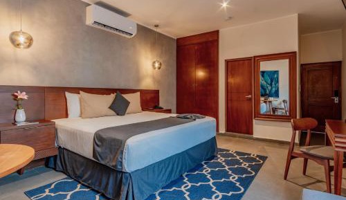 Deluxe Suite