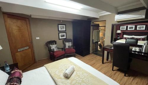 Deluxe Double Room with Shower