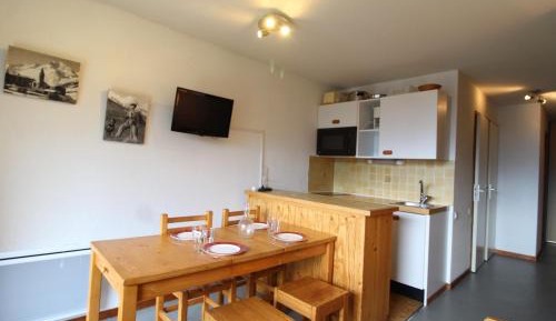 Apartment (4 Adults)