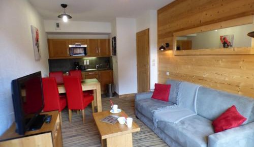 Apartment (4 Adults)