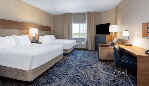 Queen Studio Suite with Two Queen Beds - Mobility Access Tub/Non-Smoking