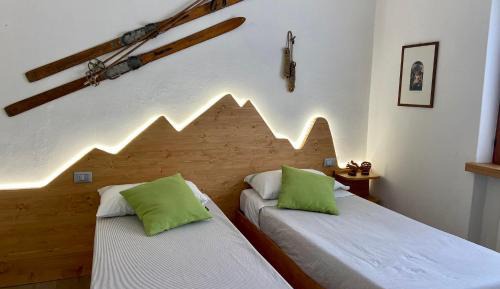 Double or Twin Room with Shared Bathroom