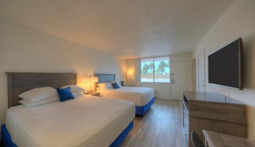 Queen Room with Two Queen Beds - Disability Access