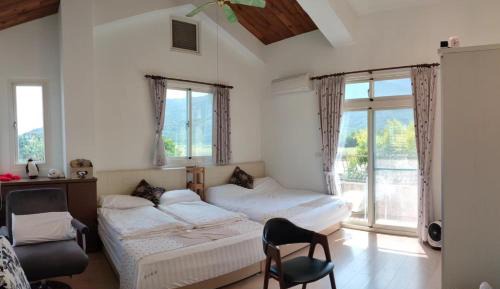 Quadruple Room with Mountain View