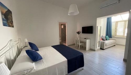 Quadruple Room with Private Bathroom