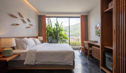 Deluxe Double Room with Balcony