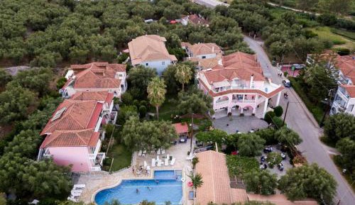 Two-Bedroom Apartment (4 Adults)