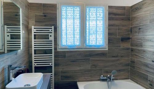 Holiday Home (6 Adults)