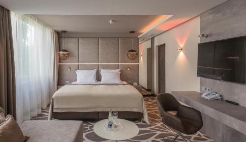 Premium King Room