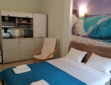 Standard Triple Room with Sea View