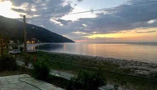 Villa - Beach Front