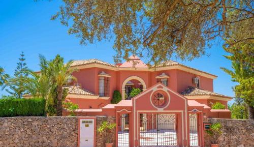 Villa with Sea View