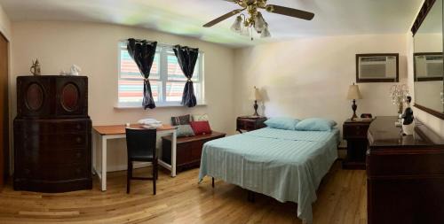 Double Room with Shared Bathroom