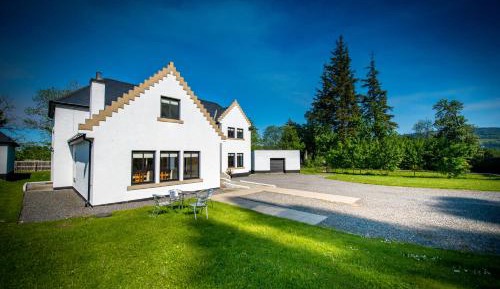 Tempus Fugit Mini Manor