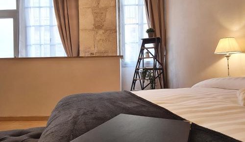 Queen Room with Spa Bath