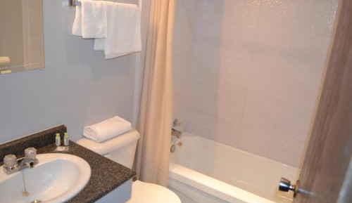 Deluxe Queen Room with Two Queen Beds