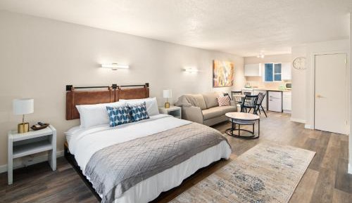 King Suite