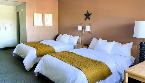 Queen Room