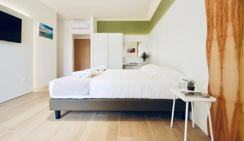 King Room with Balcony