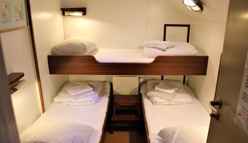 Triple Room with Private Bathroom