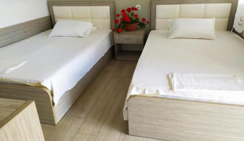Classic Quadruple Room