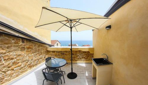 Studio with Terrace